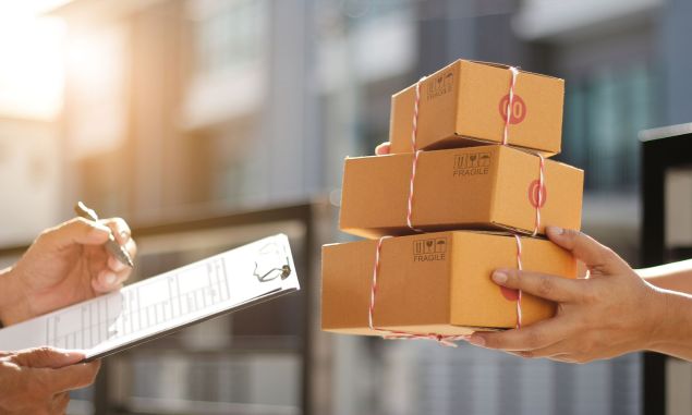 Foreign Courier Service in Surat 
